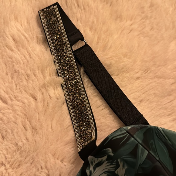 Victoria secret - Picture 4 of 5